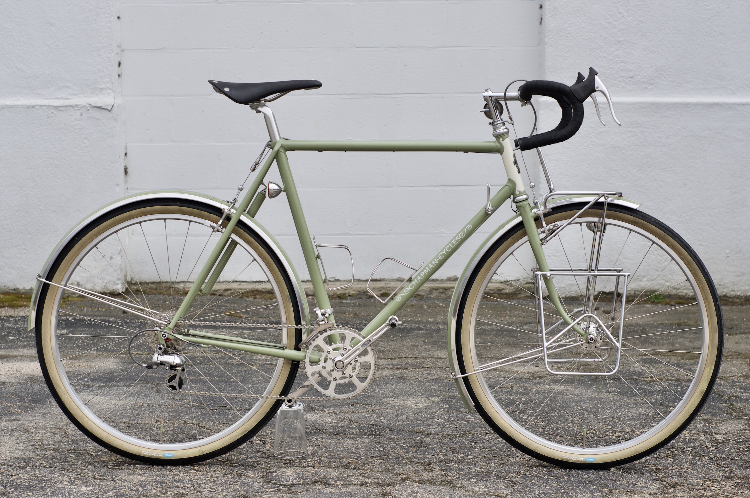 Modern 2024 randonneur bike